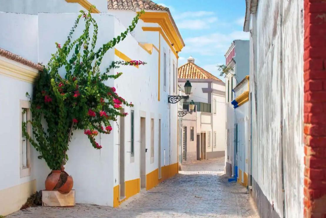 Blife Vitorya Private Rooms District de District de Faro Extérieur photo