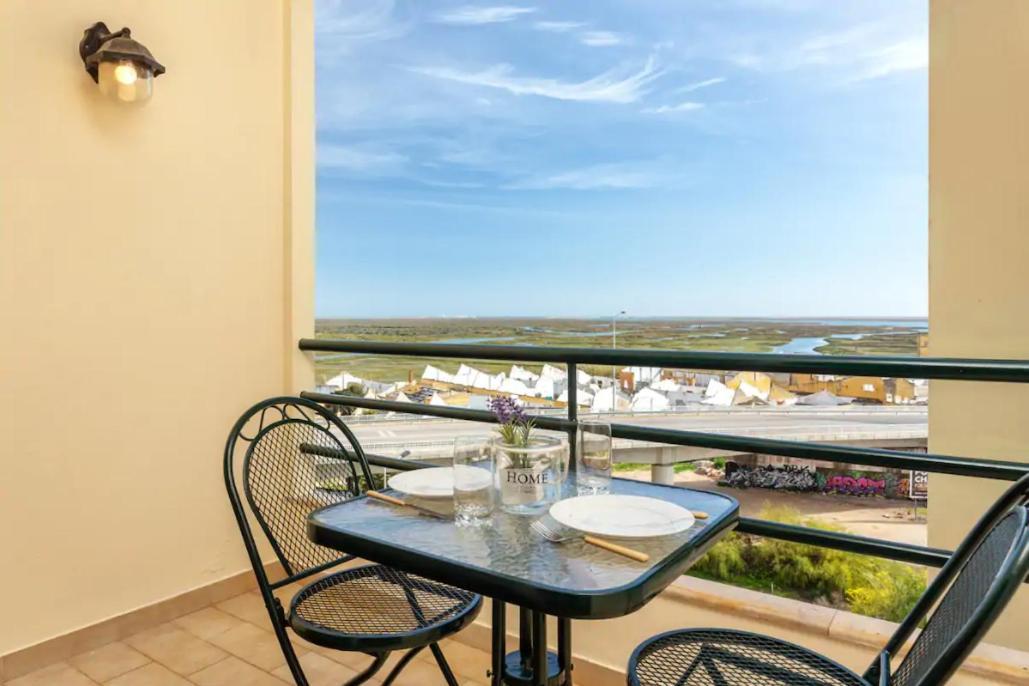 Blife Vitorya Private Rooms District de District de Faro Extérieur photo
